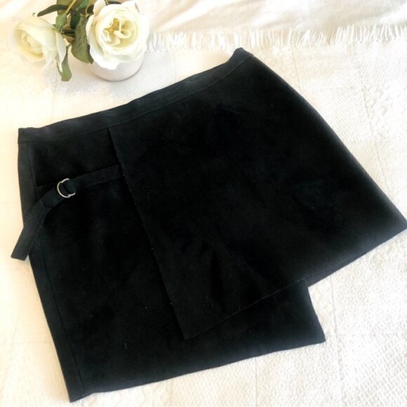 J.O.A. Skirt Black Faux Suede Wrap Mini Asymmetrical Hem Front size Medium - Picture 2 of 16